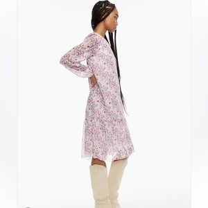 NWT. Miriam dress from Aritzia in the colour terracotta. Size medium.